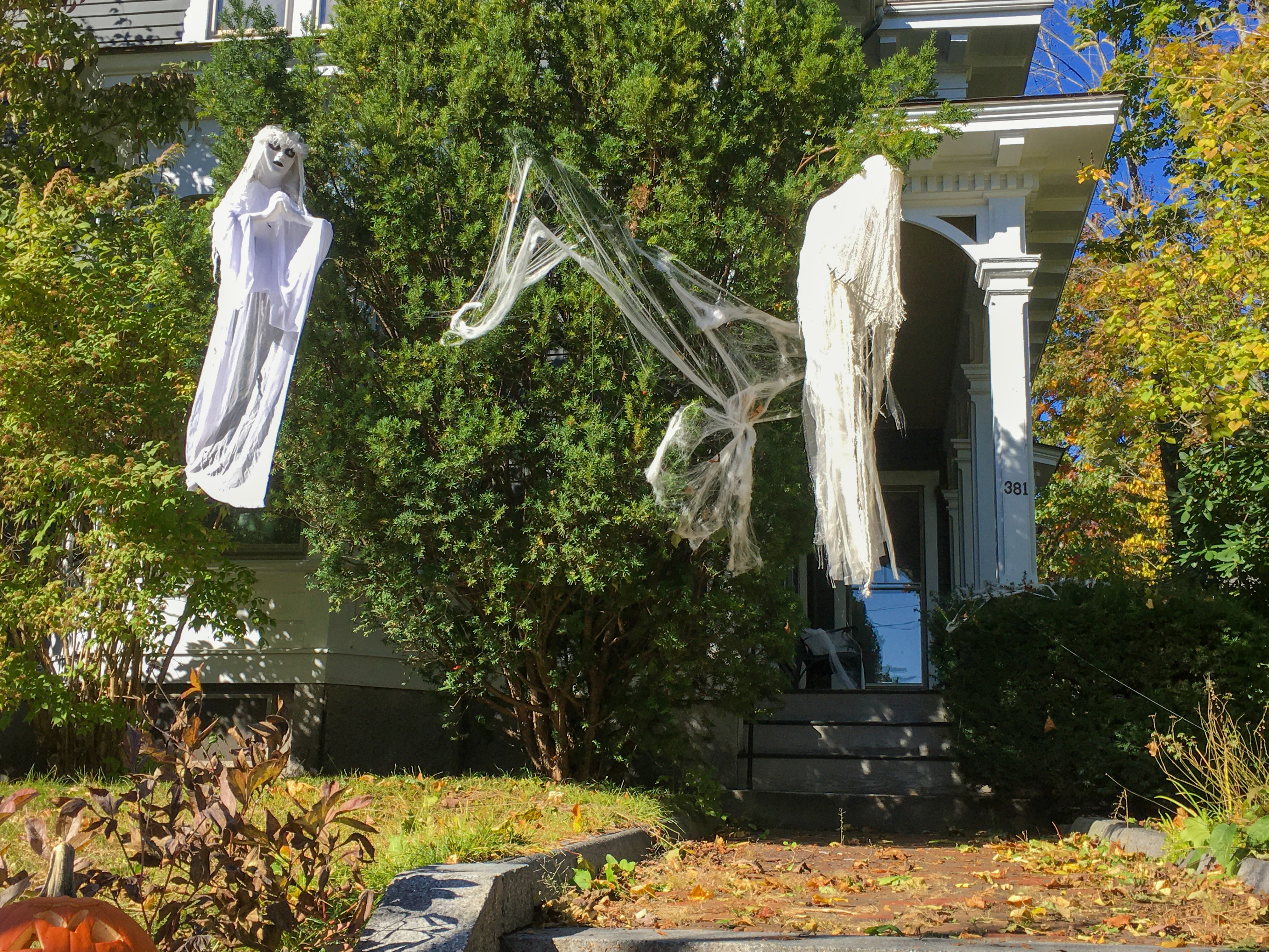 halloween ghosts