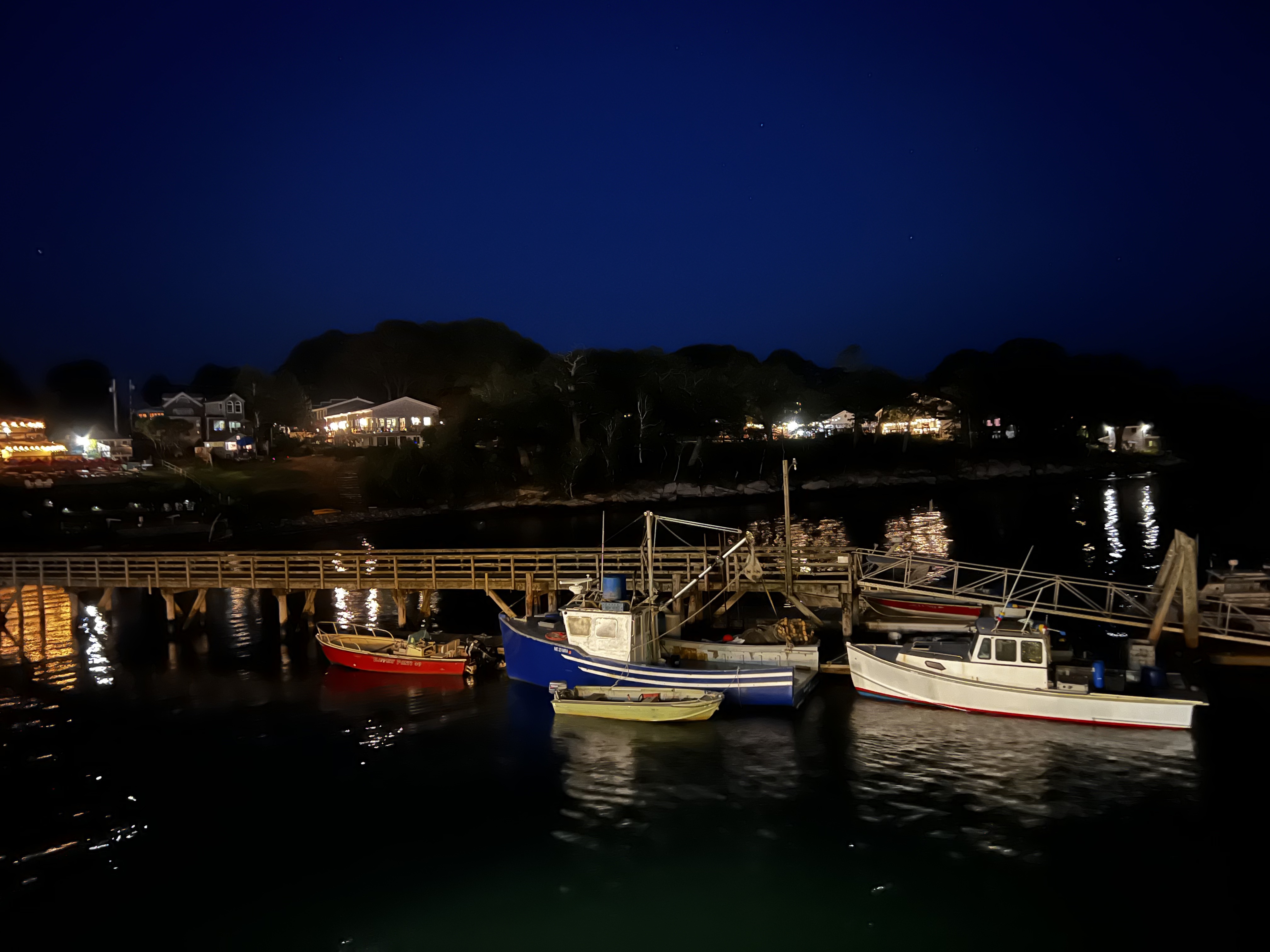 boats in the harbor at Peaks