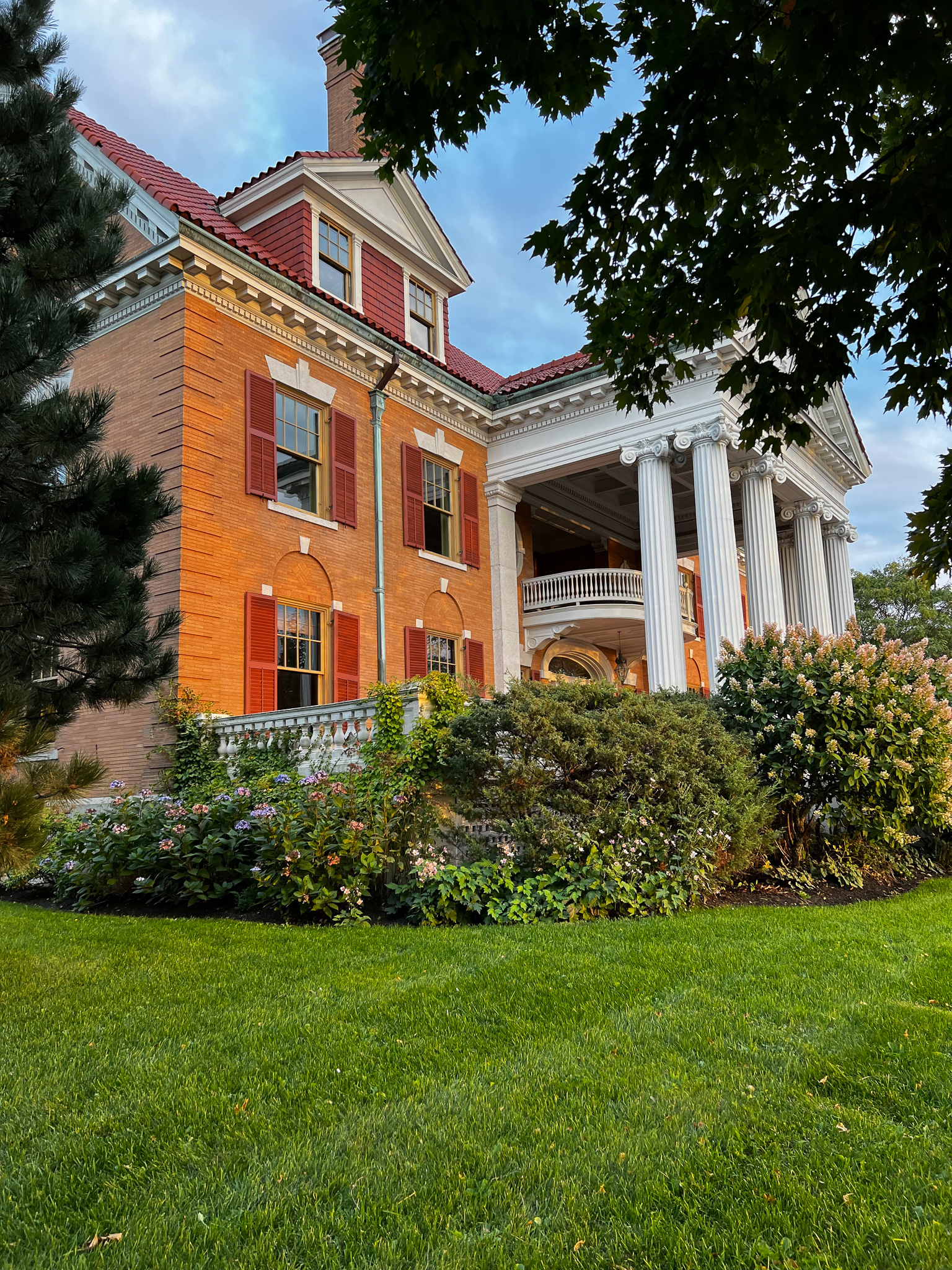 Giant mansion with classic columns facing the Western Prom